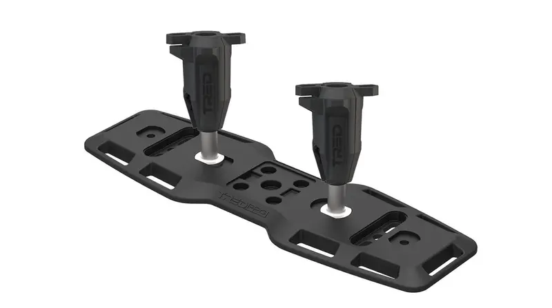 ARB TRED PRO Montagekit (1 Stk) mit 2 Gewindebolzen & 2 Rändelmuttern
