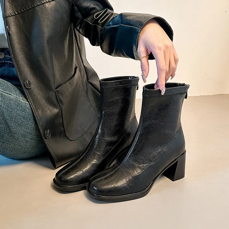 Damen Ankle-Boots mit schlankem Sockenschaft und sculpted Blockabsatz Drune