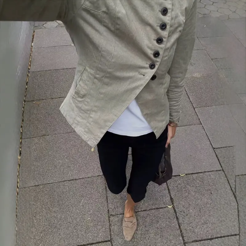 Damen Asymmetrische taillierte Leinen‑Optik Blazerjacke mit schräger Knopfleiste Drune