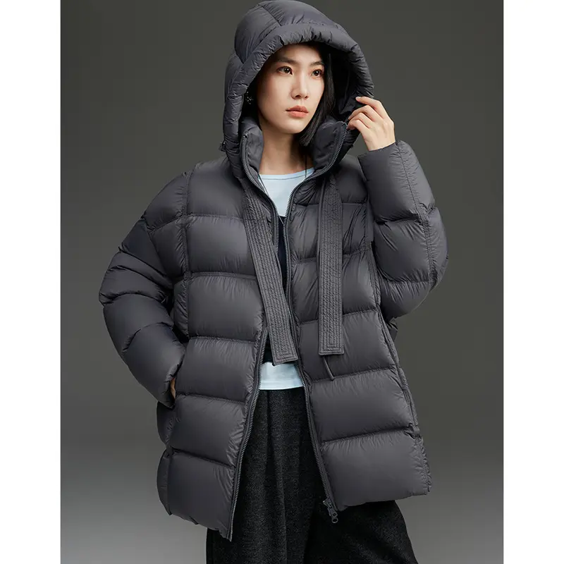 Damen Boxy-Steppjacke mit übergroßem Thermokragen und dekorativen Kordel-Details Drune