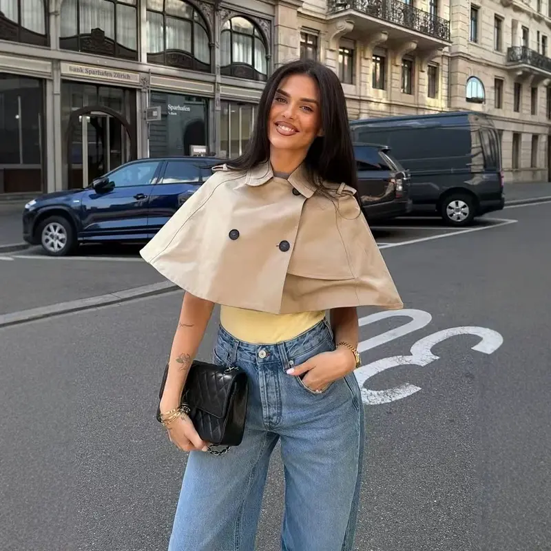 Damen Cropped Cape-Trench mit doppelreihiger Knopfleiste und Schulterklappen Drune