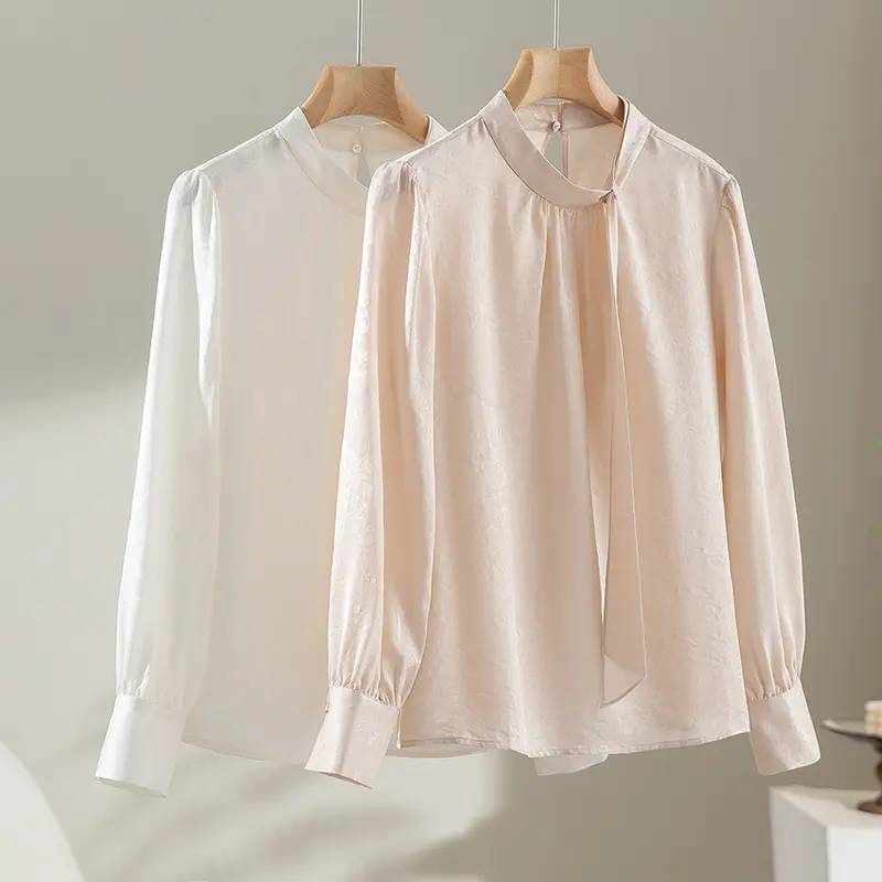 Damen Elegante Satin-Bluse mit Schluppe und feiner Jacquard-Struktur Drune