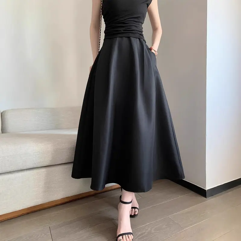 Damen Elegantes Maxikleid mit tailliertem Schnitt Drune