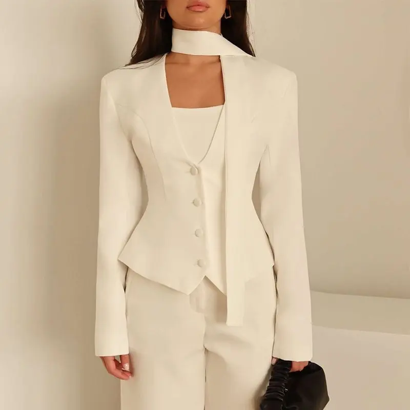Damen Elegantes tailliertes Blazer-Set mit Weste und Schluppe Drune