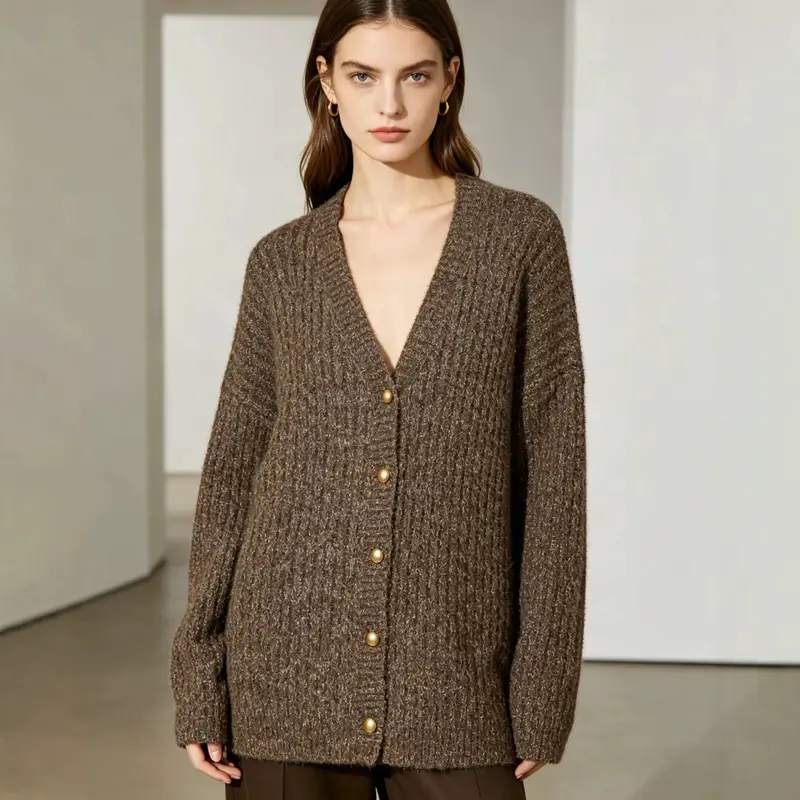 Damen Grobgestrickter Rippencardigan mit goldfarbenen Knöpfen und V-Ausschnitt Drune