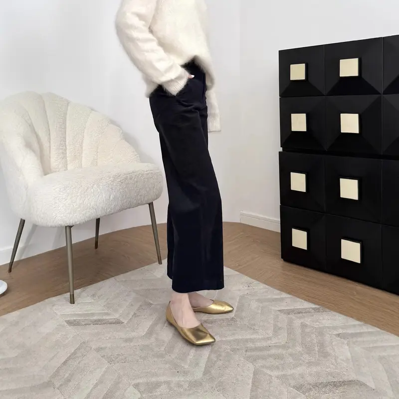 Damen Hochtaillierte Samt-Culotte mit weitem Bein und dezenten Eingrifftaschen Drune