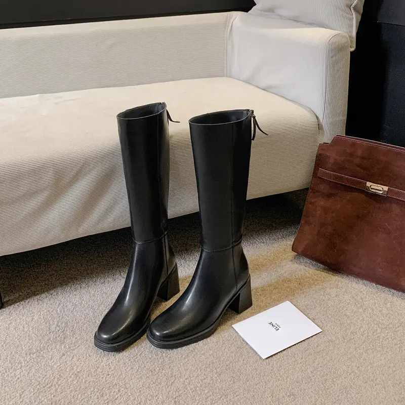Damen Kniehohe Glattleder-Stiefel mit skulpturalem Blockabsatz und Rückenreißverschluss Drune