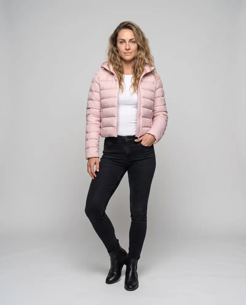 Damen kurz geschnittene ultraleichte gepolsterte Jacke mit Kapuze, Packfunktion und thermischer Isolation