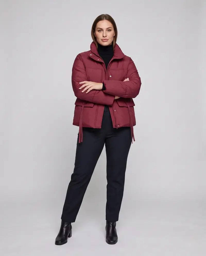 Damen kurz vegane boxy Pufferjacke mit asymmetrischen Klappenpatzentaschen und hohem Kragen
