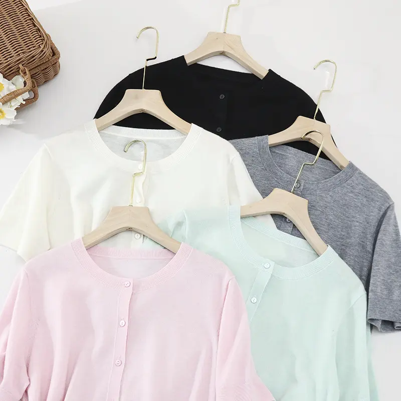 Damen Kurzarm-Feinstrick-Cardigan mit Rundhalsausschnitt und durchgehender Knopfleiste Drune