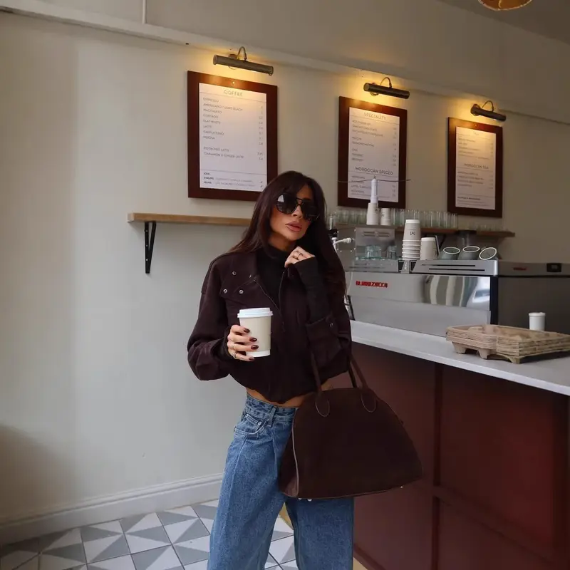 Damen Kurze Boxy‑Jacke in Velourslederoptik mit hohem Funnelkragen Drune