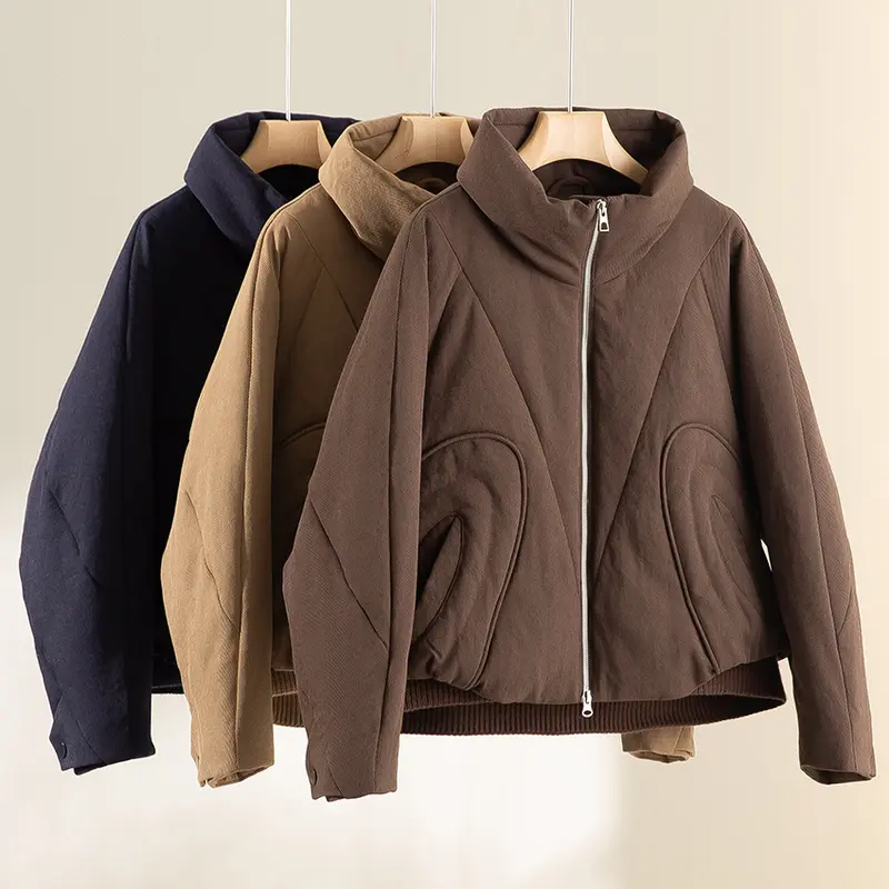 Damen Kurze gesteppte Steppjacke mit hohem Stehkragen und skulpturaler Nahtführung Drune