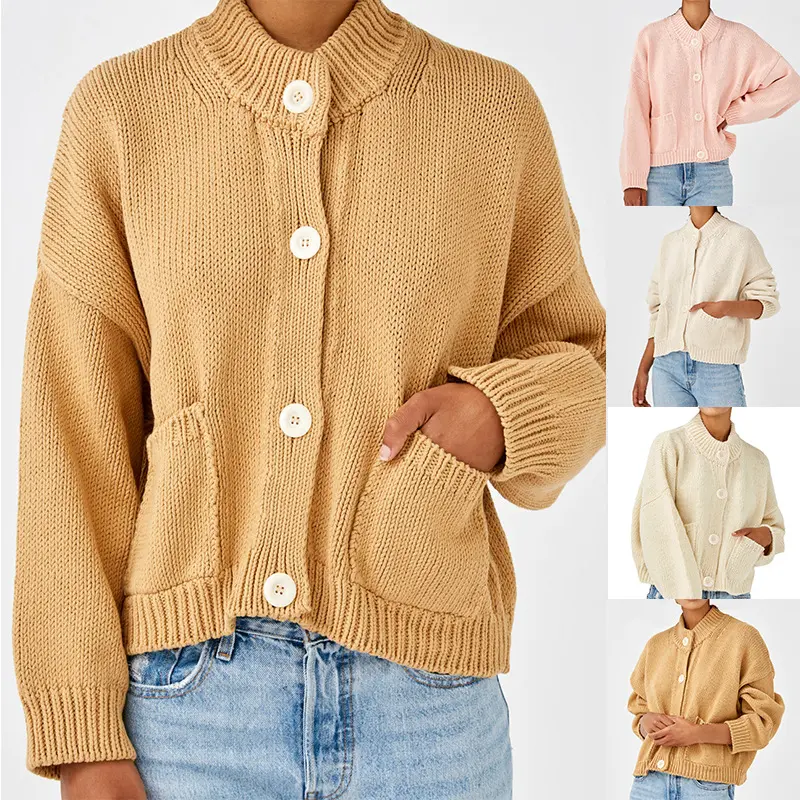 Damen Kurzer Boxy-Cardigan aus Grobstrick mit hoher Knopfleiste und Eingrifftaschen Drune