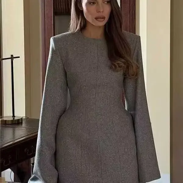 Damen Kurzmantel mit taillierter Glocken‑Silhouette und Wiener Nähten Drune
