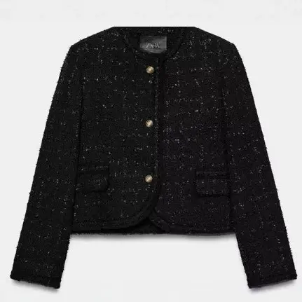 Damen Kurztaillierte Bouclé‑Tweed‑Kastenjacke mit runden Kanten, goldenen Zierknöpfen und aufgesetzten Taschen Drune
