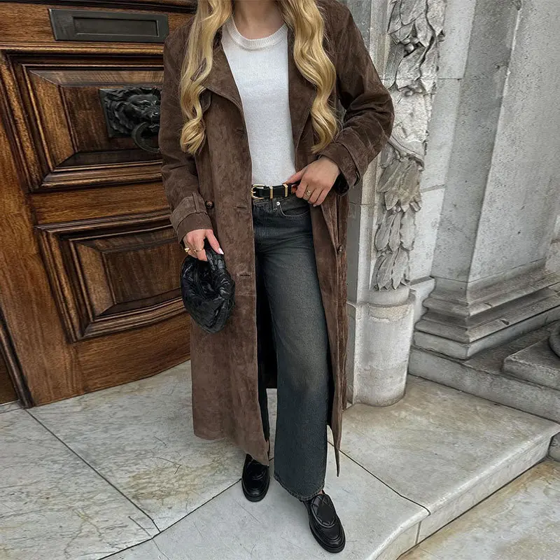 Damen Langer Veloursledermantel im minimalistischen Trench‑Look mit soften Revers Drune