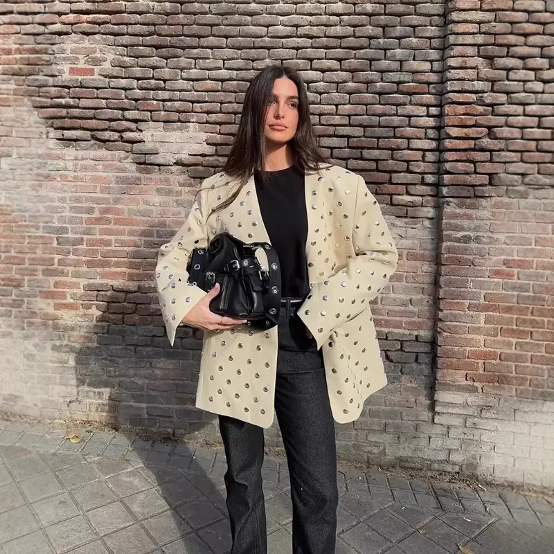 Damen Longline-Blazer mit Paillettenbesatz in Punktoptik Drune