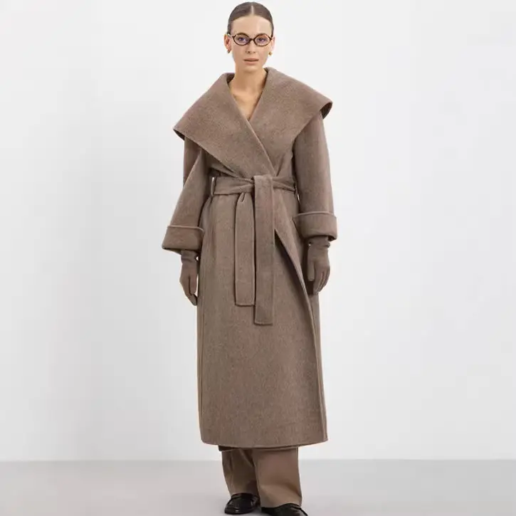 Damen Maxi-Mantel im Wickelstil mit breitem Schalkragen und Krempelärmeln Drune