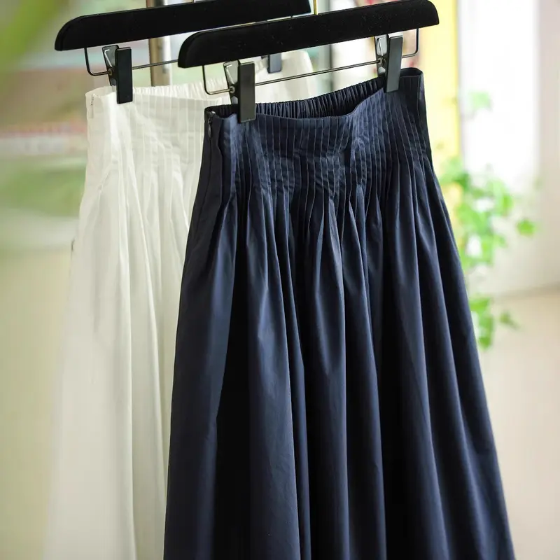 Damen Midirock mit hoch angesetztem Faltenbund und weitem, gerafftem Volumen Drune