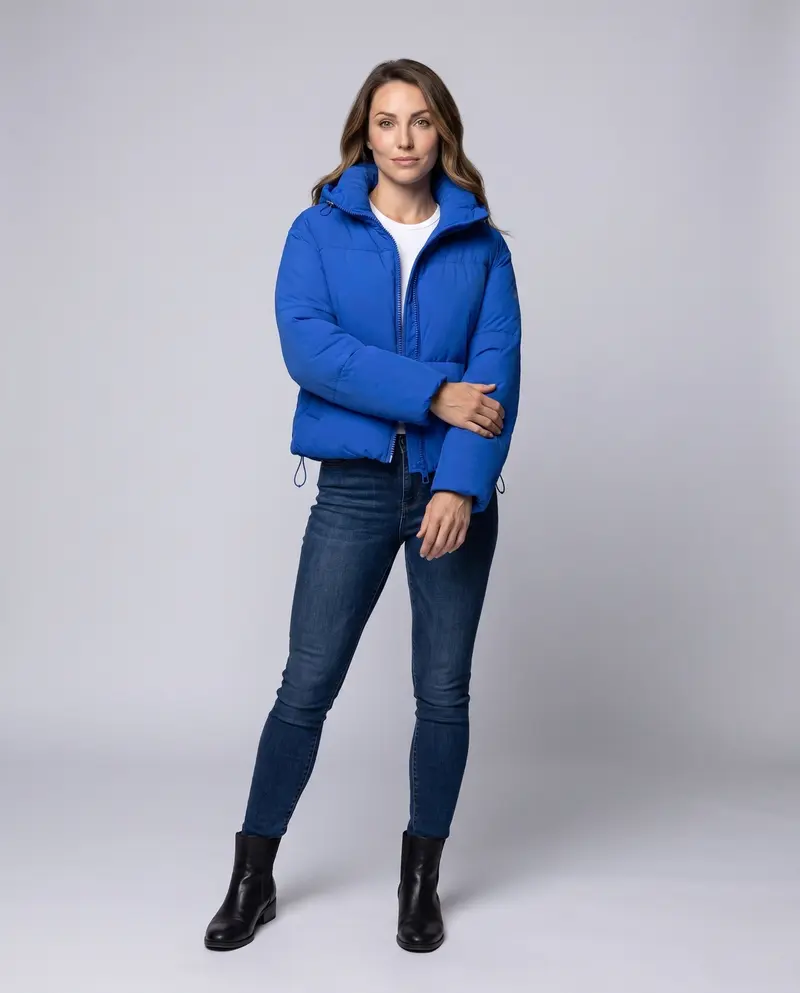 Damen Nano-Kompakt-Thermo-Cropped-Puffer-Jacke mit matter Oberfläche, Kapuze und verdecktem Zwei-Wege-Reißverschluss