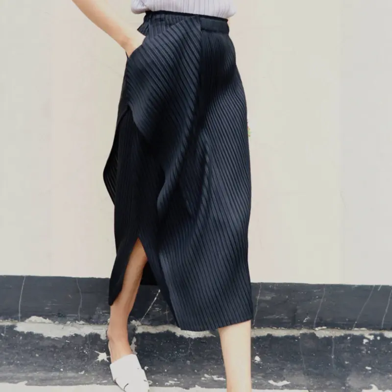 Damen Plissierter Midi-Rock mit asymmetrischem Saum Drune