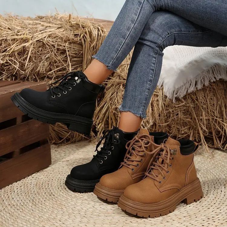 Damen Robuste Schnür‑Biker‑Ankleboots mit chunky Profilsohle und gepolstertem Schaft Drune