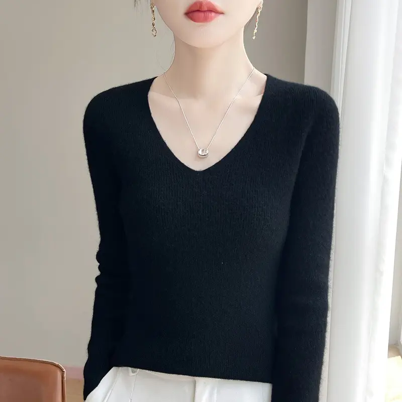 Damen Schmal geschnittener V‑Ausschnitt-Feinstrickpullover mit feiner Rippenstruktur und weicher Haptik Drune