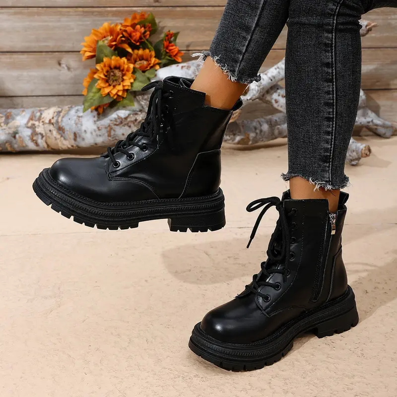 Damen Schnür-Bikerstiefelette mit seitlichem Reißverschluss, grober Lug-Sohle und Plateau Drune