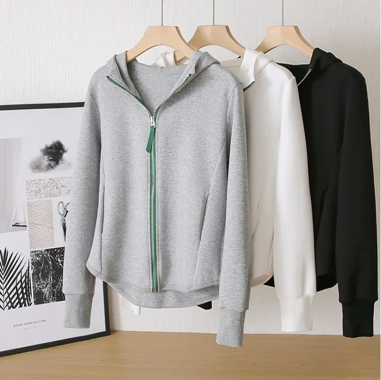 Damen Sportjacke mit Kapuze und Reißverschluss Drune