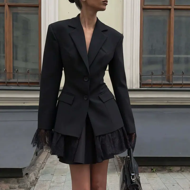 Damen Taillierter Blazer mit Spitzenborte am Saum und Manschetten Drune