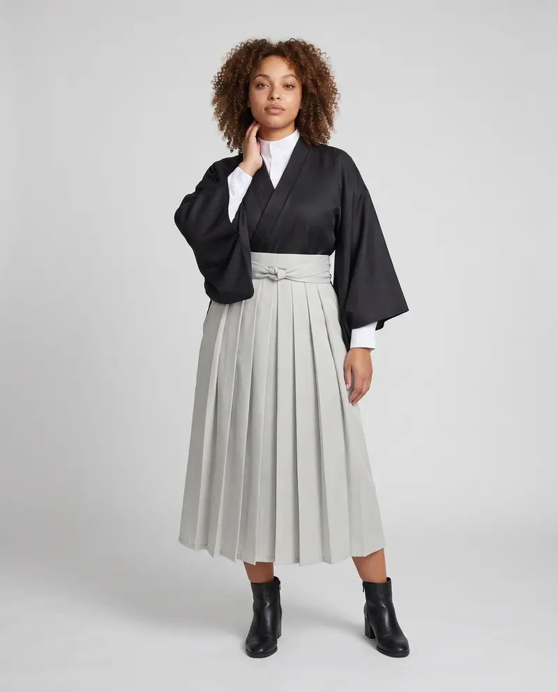 Damen traditionelles Kimono-Outfit mit Gürtel und Hemd Drune