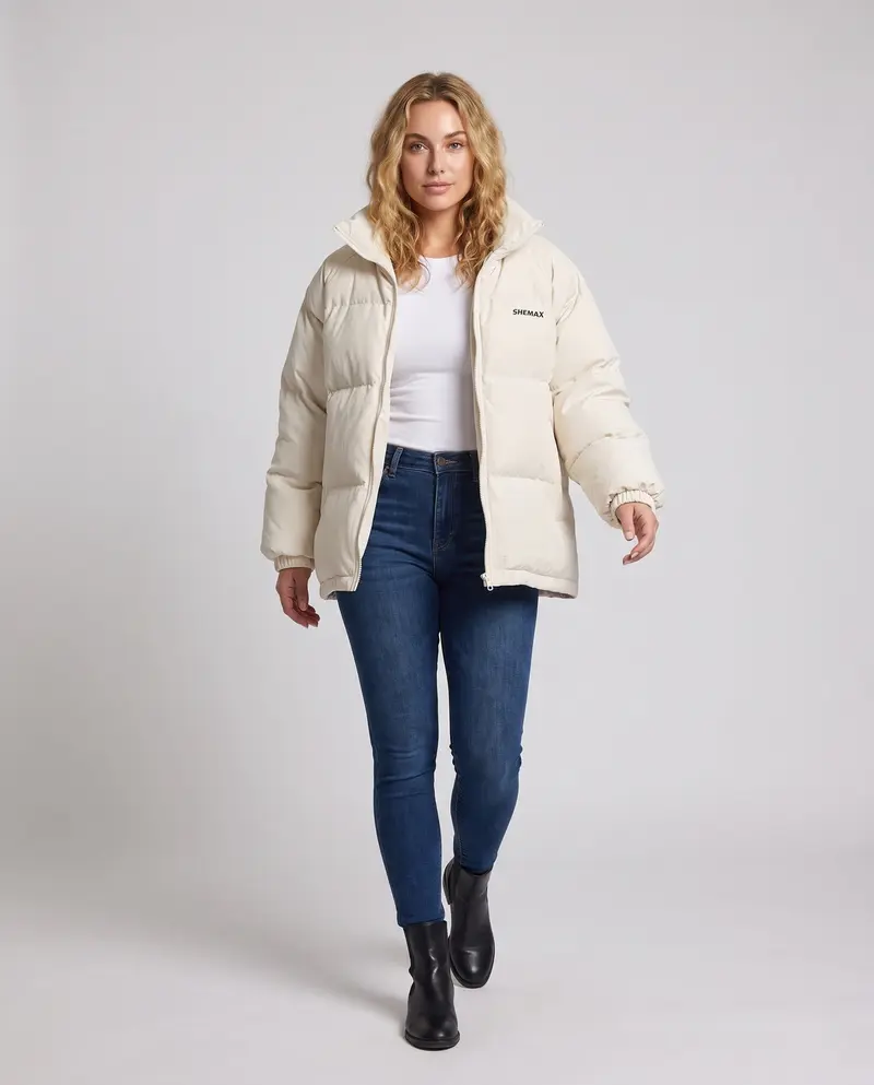 Damen ungefütterte boxy Pufferjacke mit hohem Stehkragen, Raglanärmeln und sauberem Logo