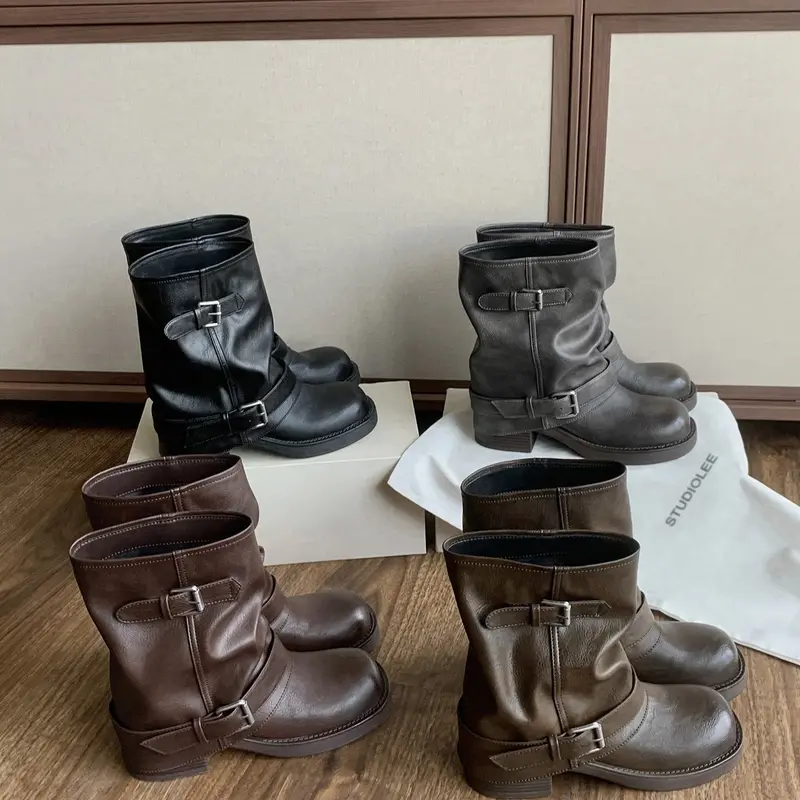 Damen Wadenhohe Bikerstiefel aus Glattleder mit Doppelschnallen und gerafftem Schaft Drune