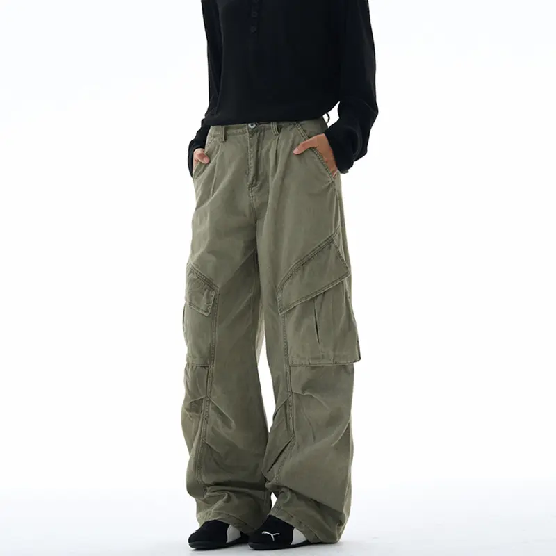 Damen weite Cargohose mit tiefem Schritt und aufgesetzten Taschen Drune