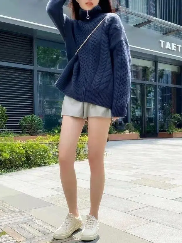 Damen Zopfmuster‑Strickjacke mit Reißverschluss und hohem Rippkragen Drune