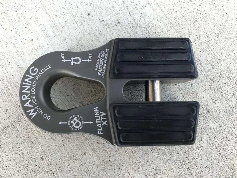 "FACTOR 55" FLATLINK XTV (ATV and UTV) WINCH SHACKLE MOUNT, GRAY