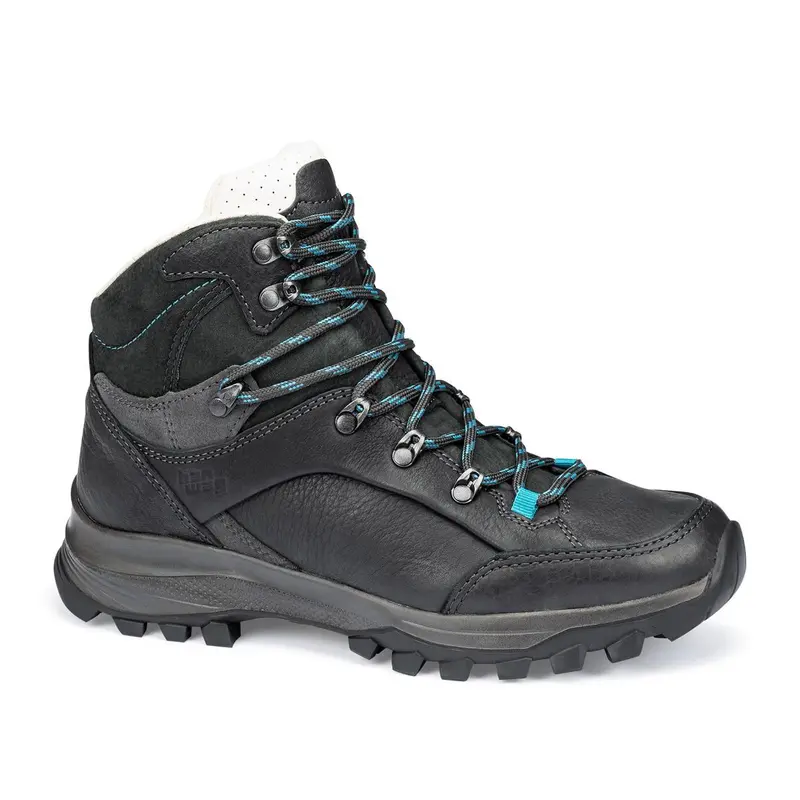 Hanwag Bangri Lady asphalt ocean