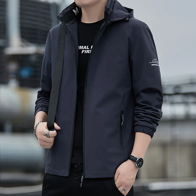 Herren Atmungsaktive Windjacke mit regulierbarer Kapuze Drune