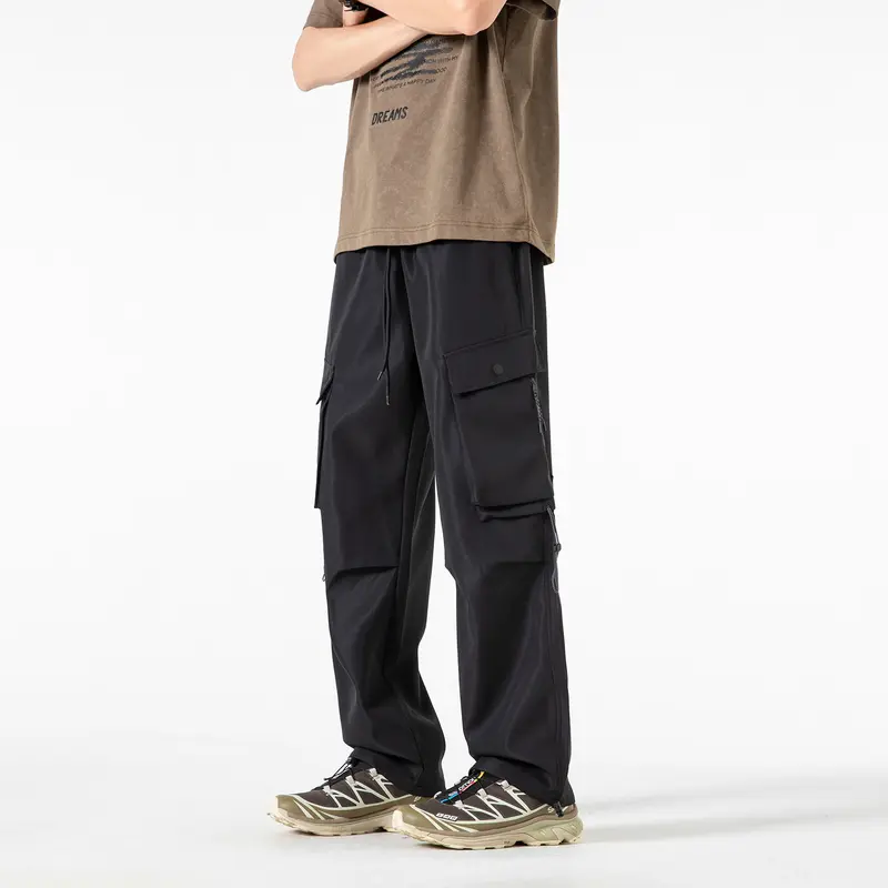 Herren Baggy‑Cargohose im Tech‑Utility‑Stil mit elastischem Tunnelzugbund, großen Klappfächern und Zipper‑Details Drune