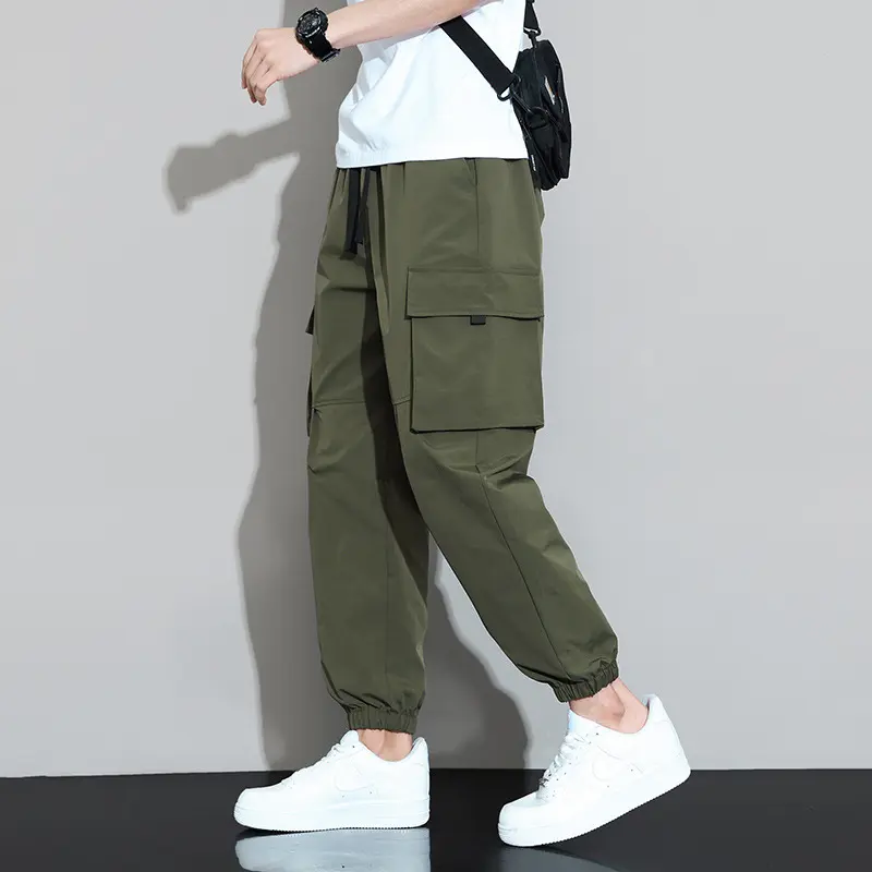 Herren Cargo-Hose mit praktischem seitlichen Taschen-Design