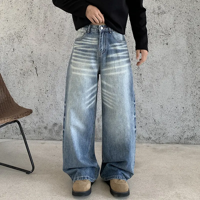 Herren Extraweite Baggy-Denimhose mit hohem Bund, markanten Whisker-Falten und tiefem Schritt Drune