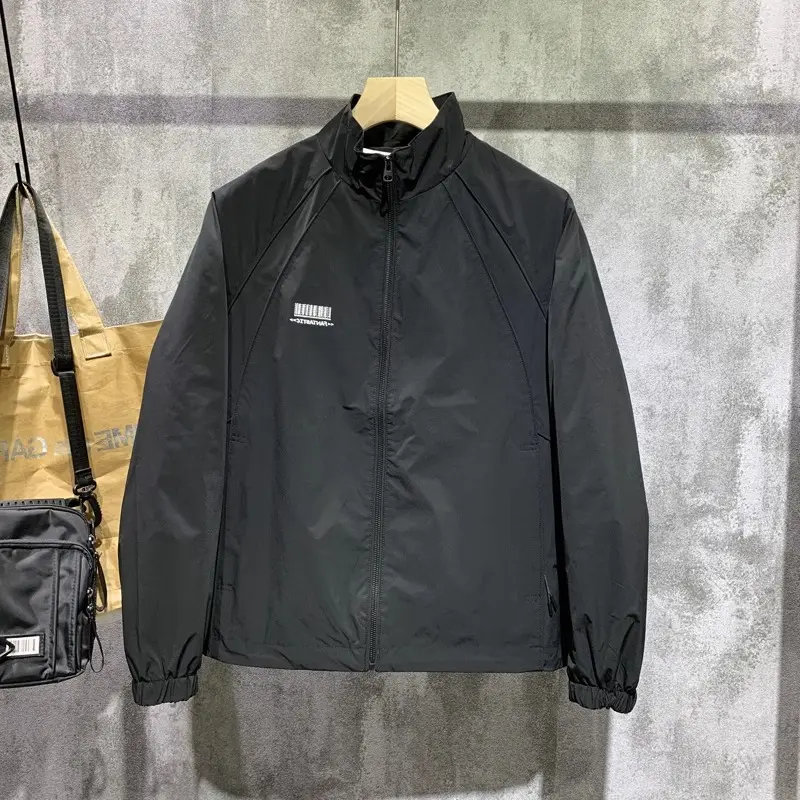 Herren Leichte und atmungsaktive Sportjacke Drune