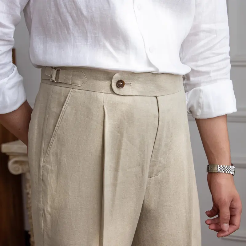 Herren Leinenhose mit hoher Taille, Bundfalten und verstellbarem Seitenriegel Drune