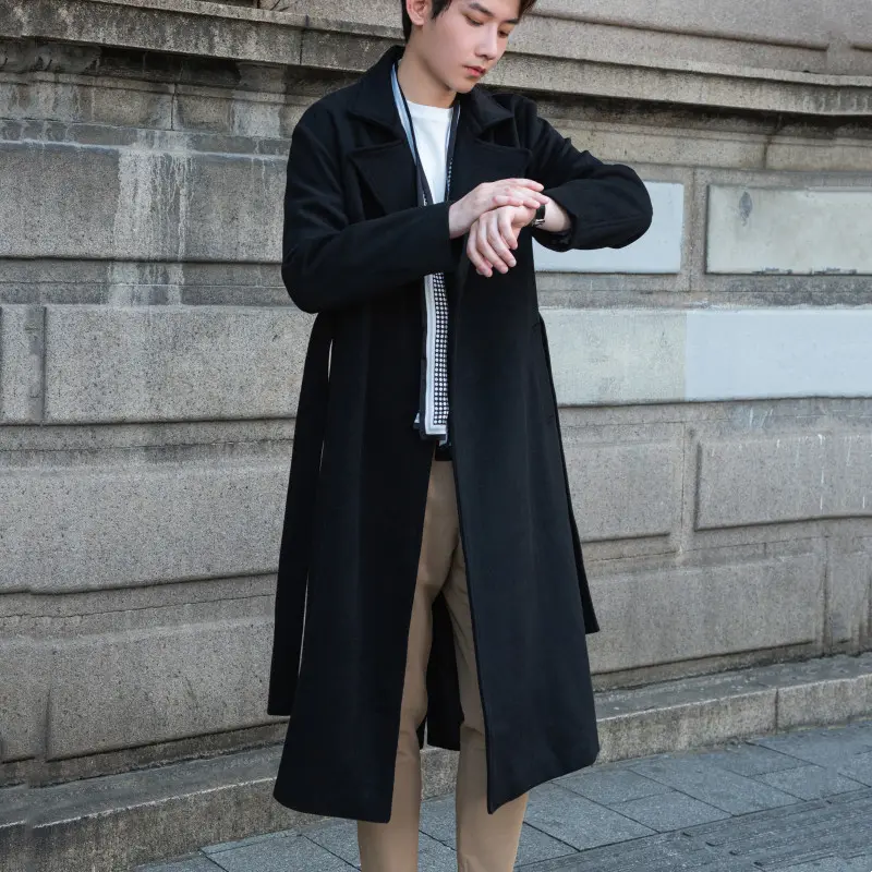 Herren Maxilanger Wollmix-Übermantel mit minimalistischer Silhouette und verdeckter Knopfleiste Drune
