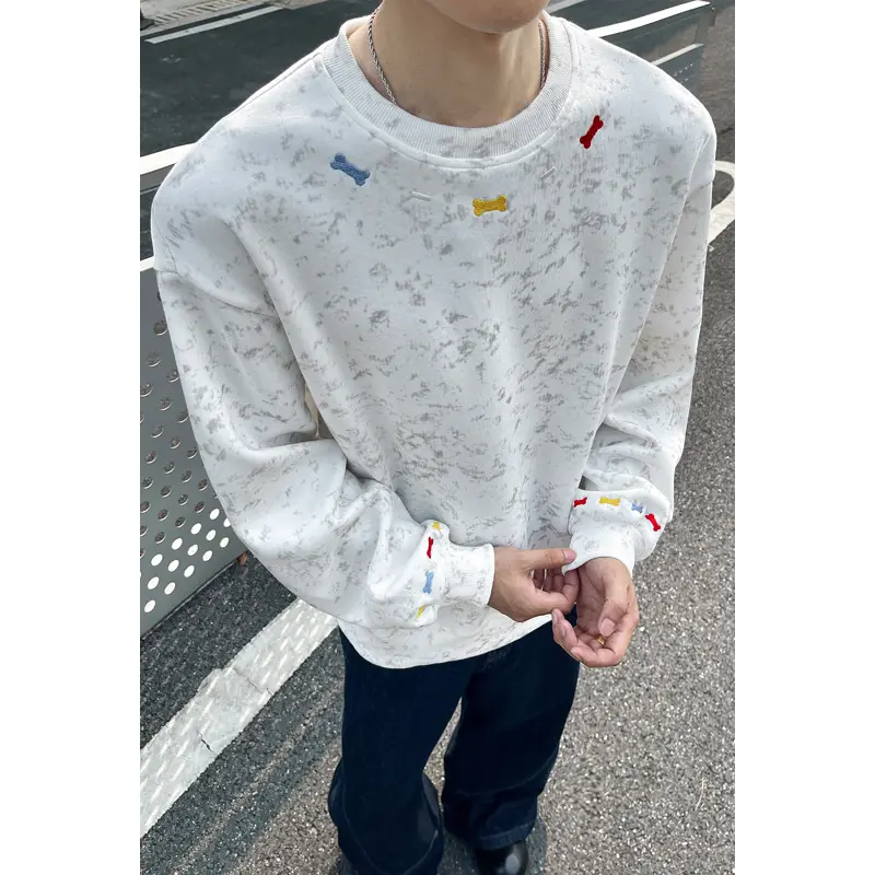 Herren Oversize-Sweatshirt mit Marmor-Effekt und bunten Knochenstickereien Drune