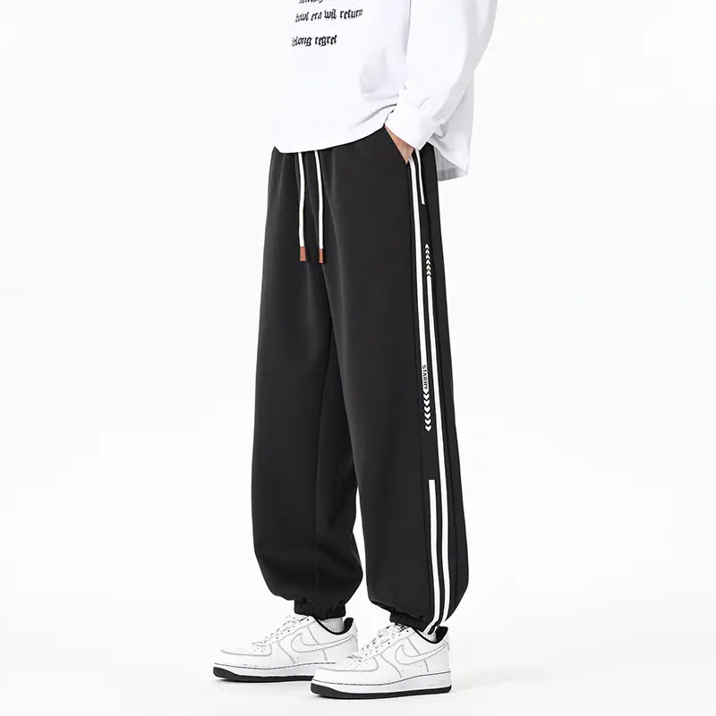 Herren Sportliche Relaxed Fit Jogginghose 1788279548
