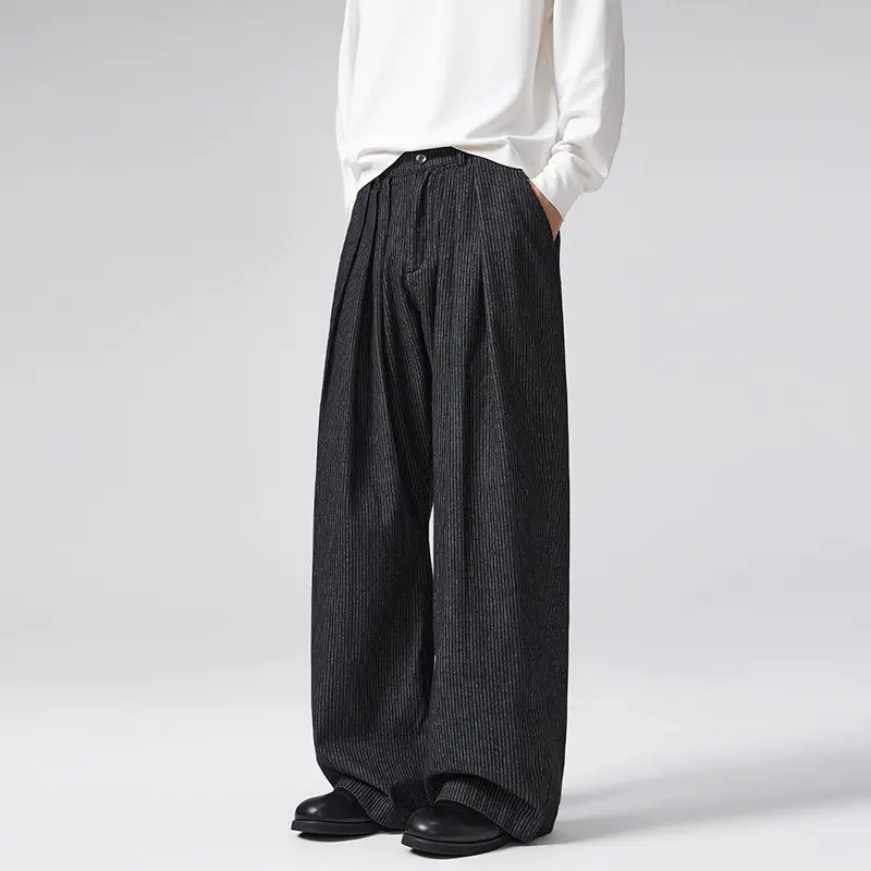 Herren Weite Bundfaltenhose aus Wollmix im Palazzo‑Schnitt mit Nadelstreifen Drune
