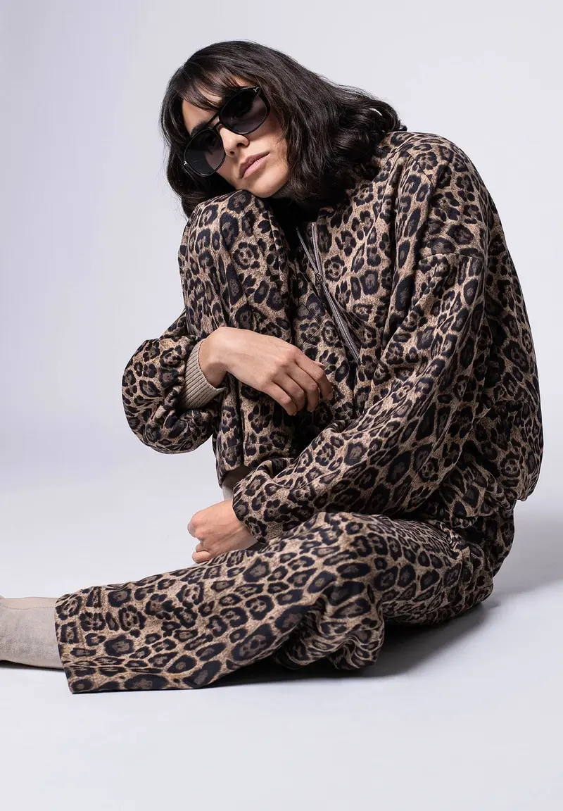 Hose mit Leopard Print