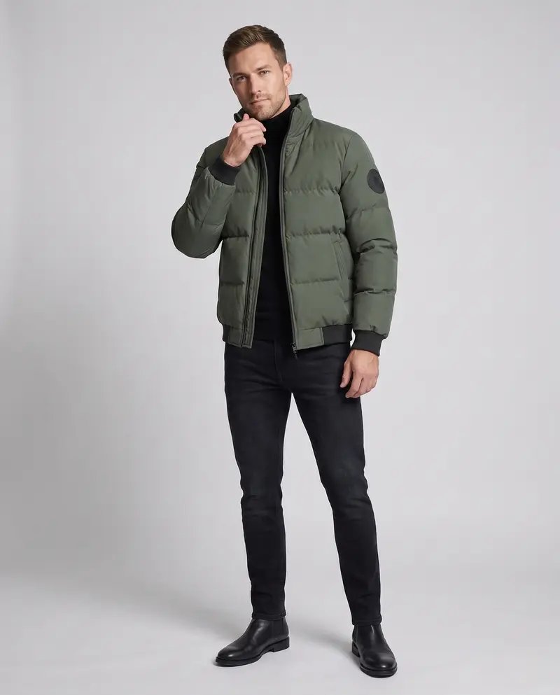 Männlicher kurzer Blouson im gesteppte Puffer-Look mit winddichter Außenschicht und gerippten Abschlüssen Drune