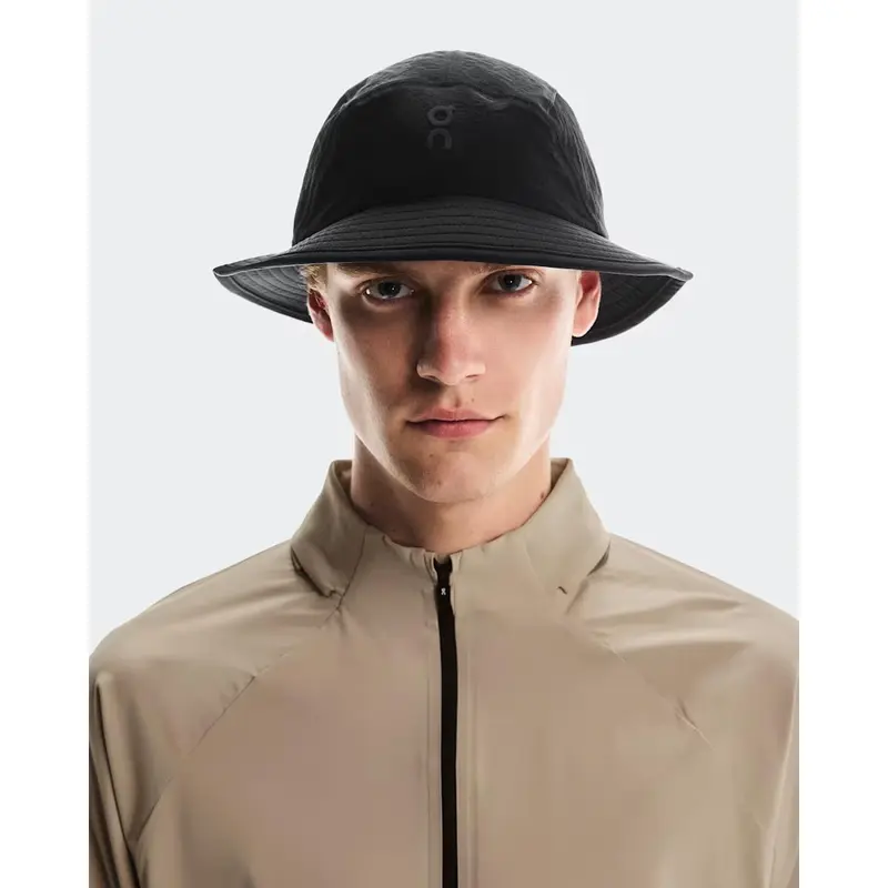 ON Panel-Hut Trail Hat Black